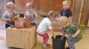 Ästhetische Bildung und Sinnesbildung - Lehm-Atelier für Kita, Krippe und Grundschule
